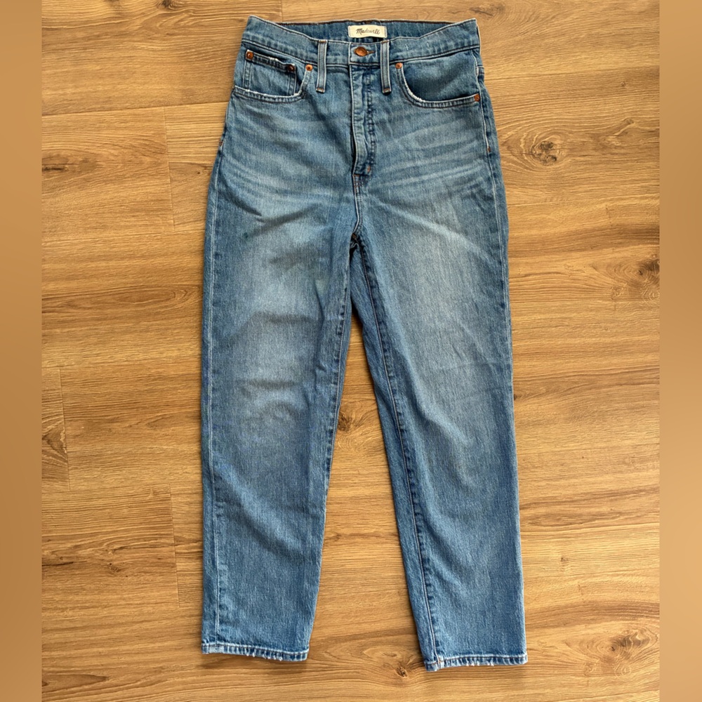Madewell woman’s classic straight Jean size 27